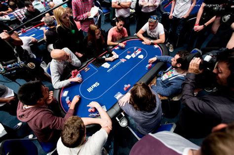 texas holdem tips|How to Win at Texas Holdem Poker: Beginner Tips to .